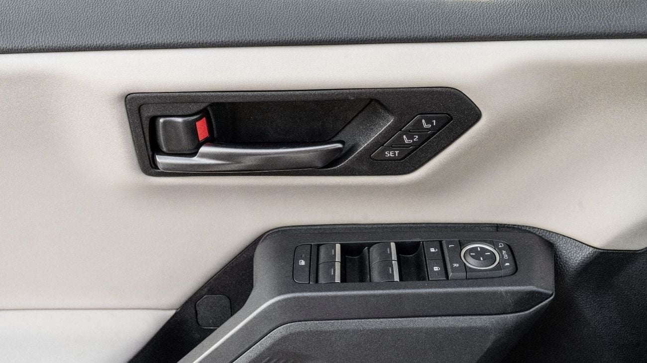 تويوتا راف ٤ VXR HEV 2026 Toyota Rav4 Limited 2.5L AT Hybrid (Grey-Beige)