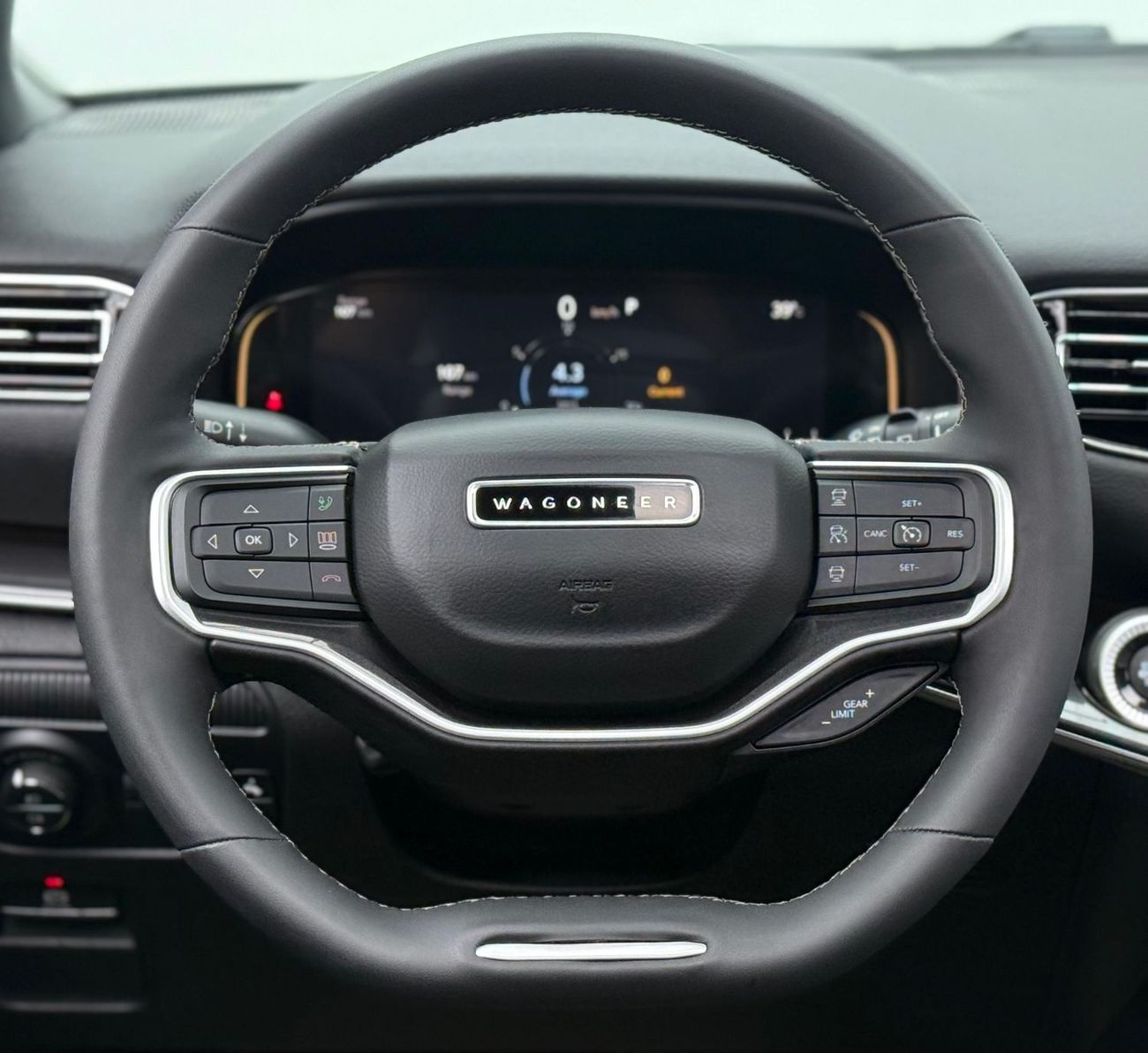 جيب واجونير 2022 Jeep Wagoneer Series II, 1 Year Warranty, Full Agency Service History, GCC