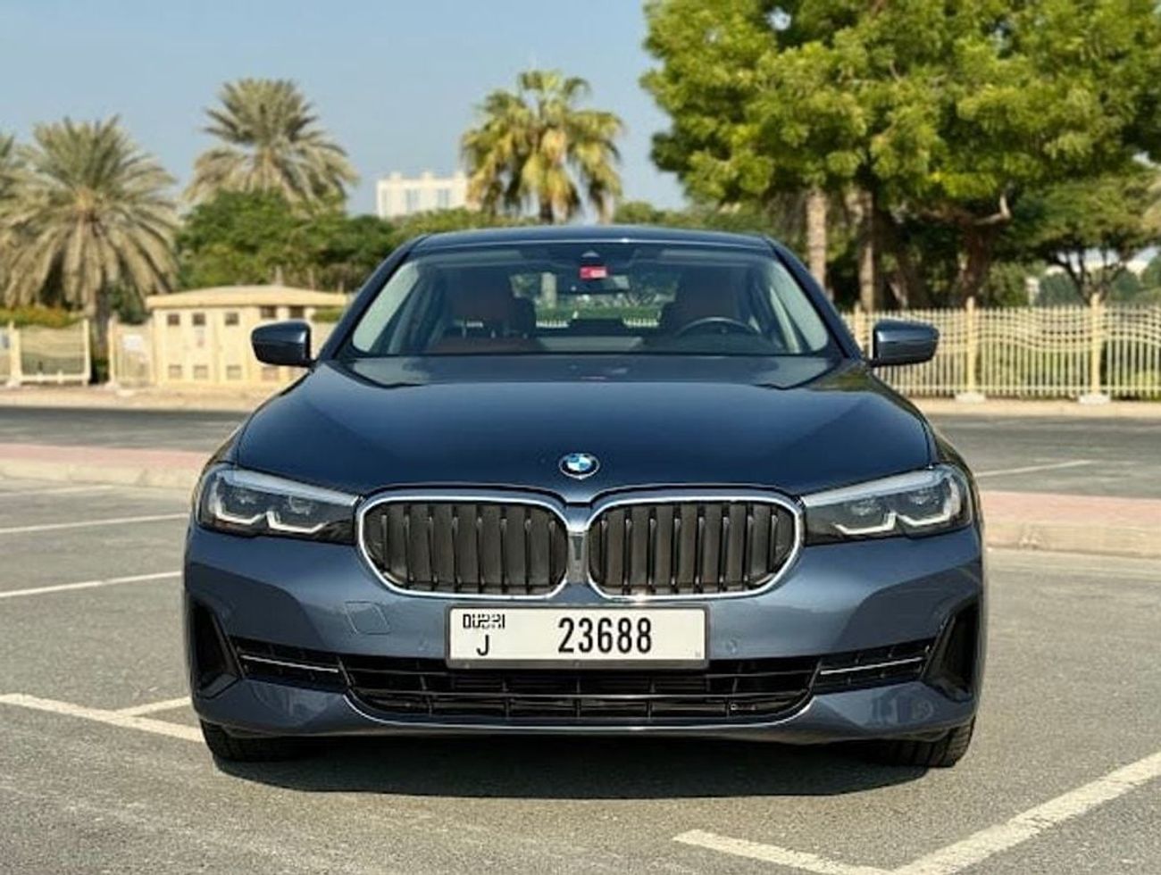 بي أم دبليو 520i 520i