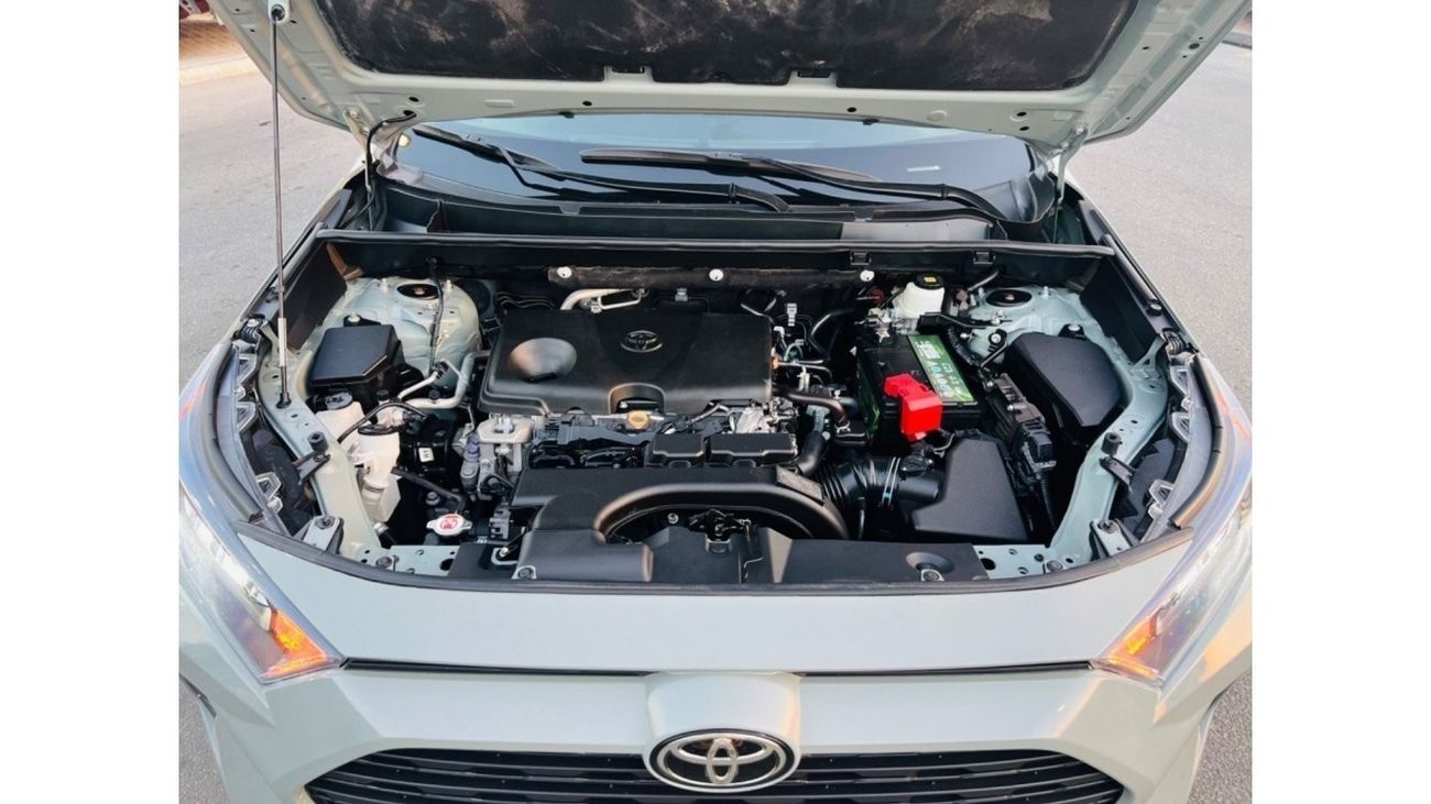 تويوتا راف ٤ XLE PREMIUM SUNROOF LEATHER SEAT