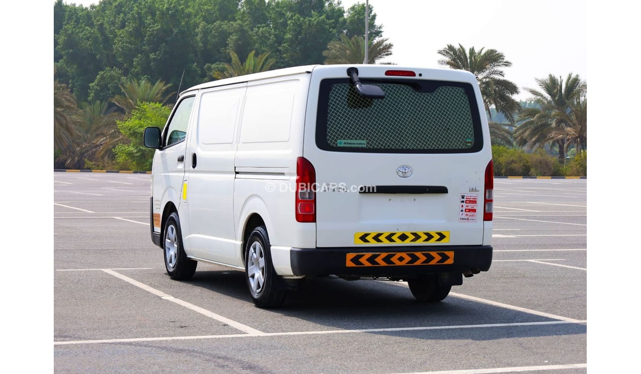 Toyota Hiace GL - Standard Roof 2.7L - Dry Delivery Van | Petrol | GCC Specs | Ready to Drive
