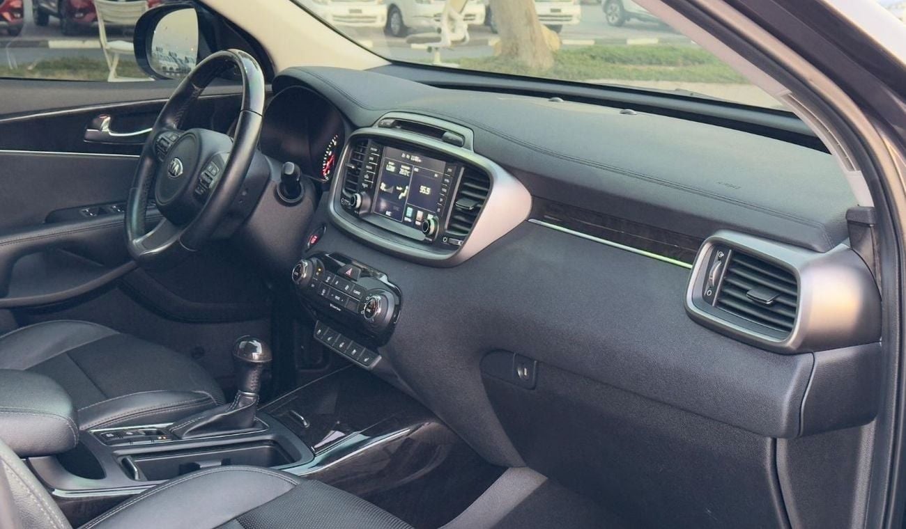 Kia Sorento PREMIUM CONDITION | LHD | 2.0L DIESEL ENGINE | 2015 | ELECTRIC AND MEMORY SEAT