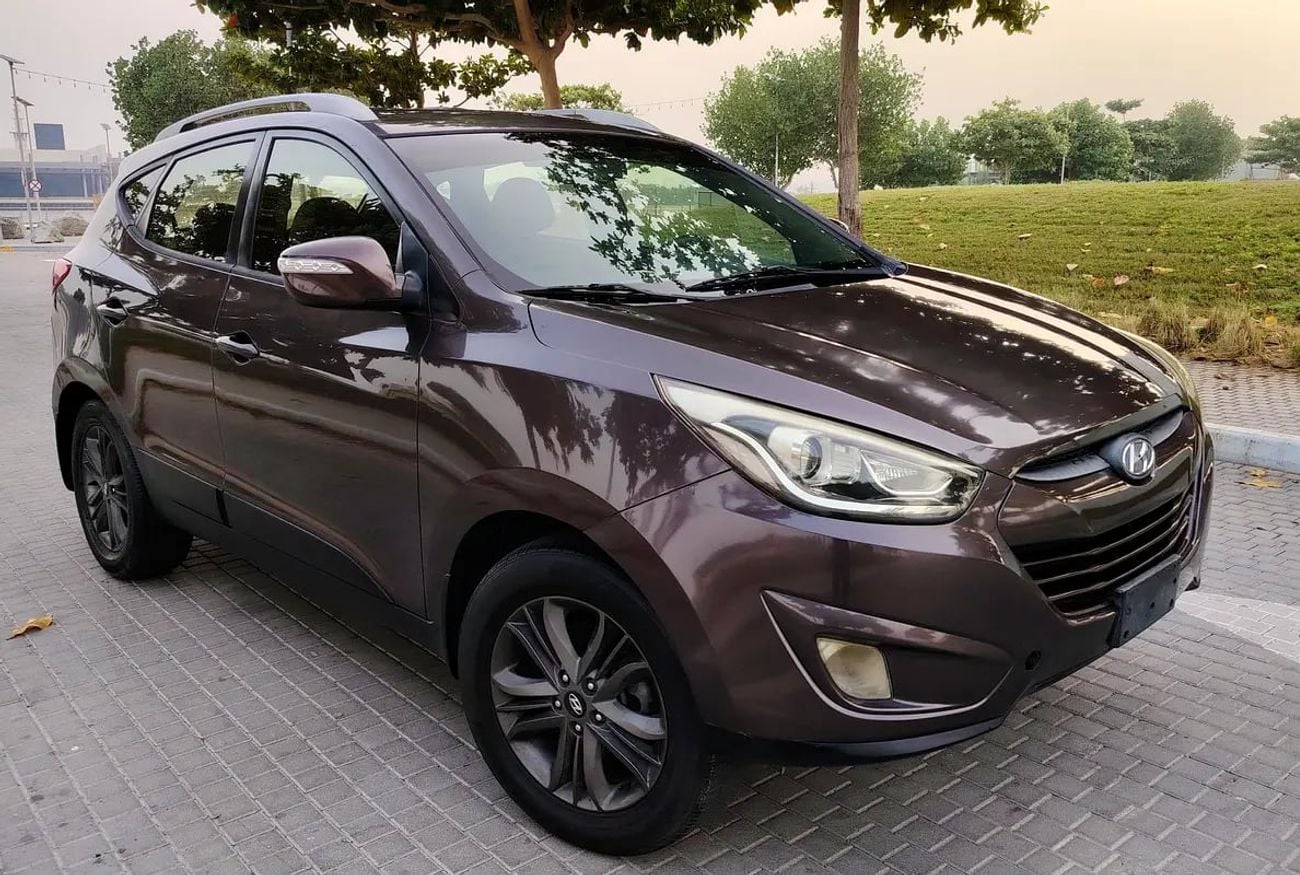 هيونداي توسون Comfort GCC Specs 4WD Premium Condition Low KM Compact SUV