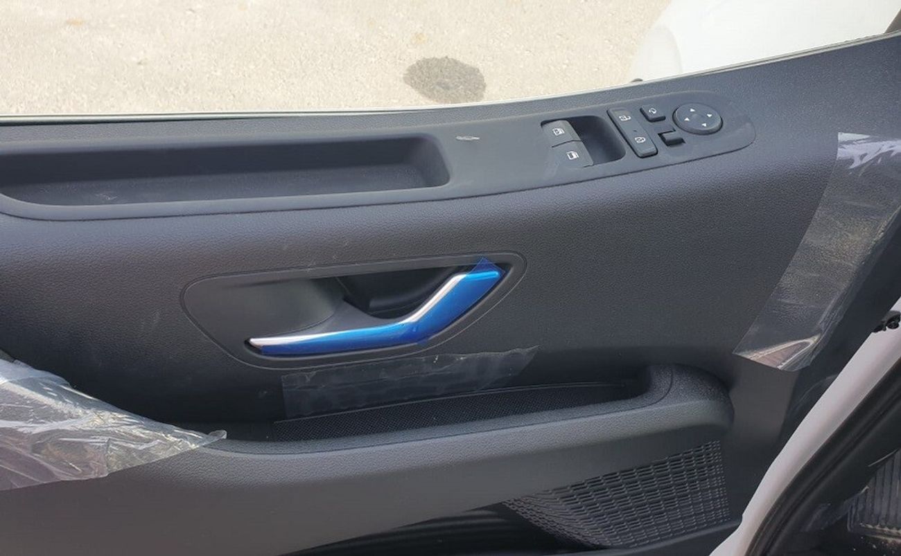 هيونداي ستاريا 3.5 - V6 - PETROL