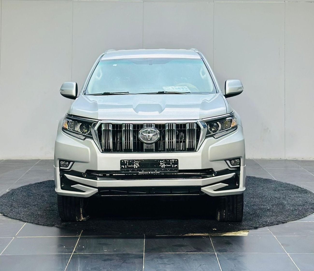 تويوتا برادو GXR 2.7L (164 HP) 4WD (7 Seater)