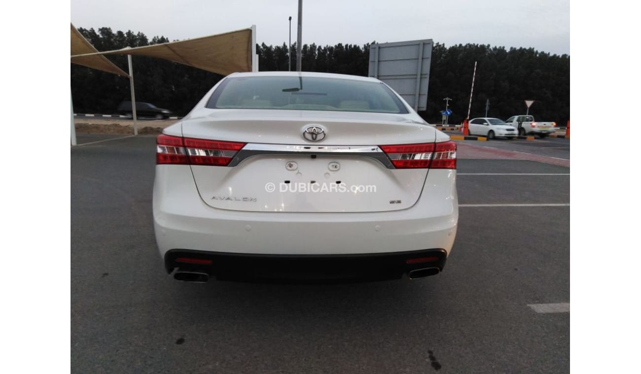 تويوتا افالون تويوتا أفالون ٢٠١٤ خليجي بحالة ممتازة للبيع