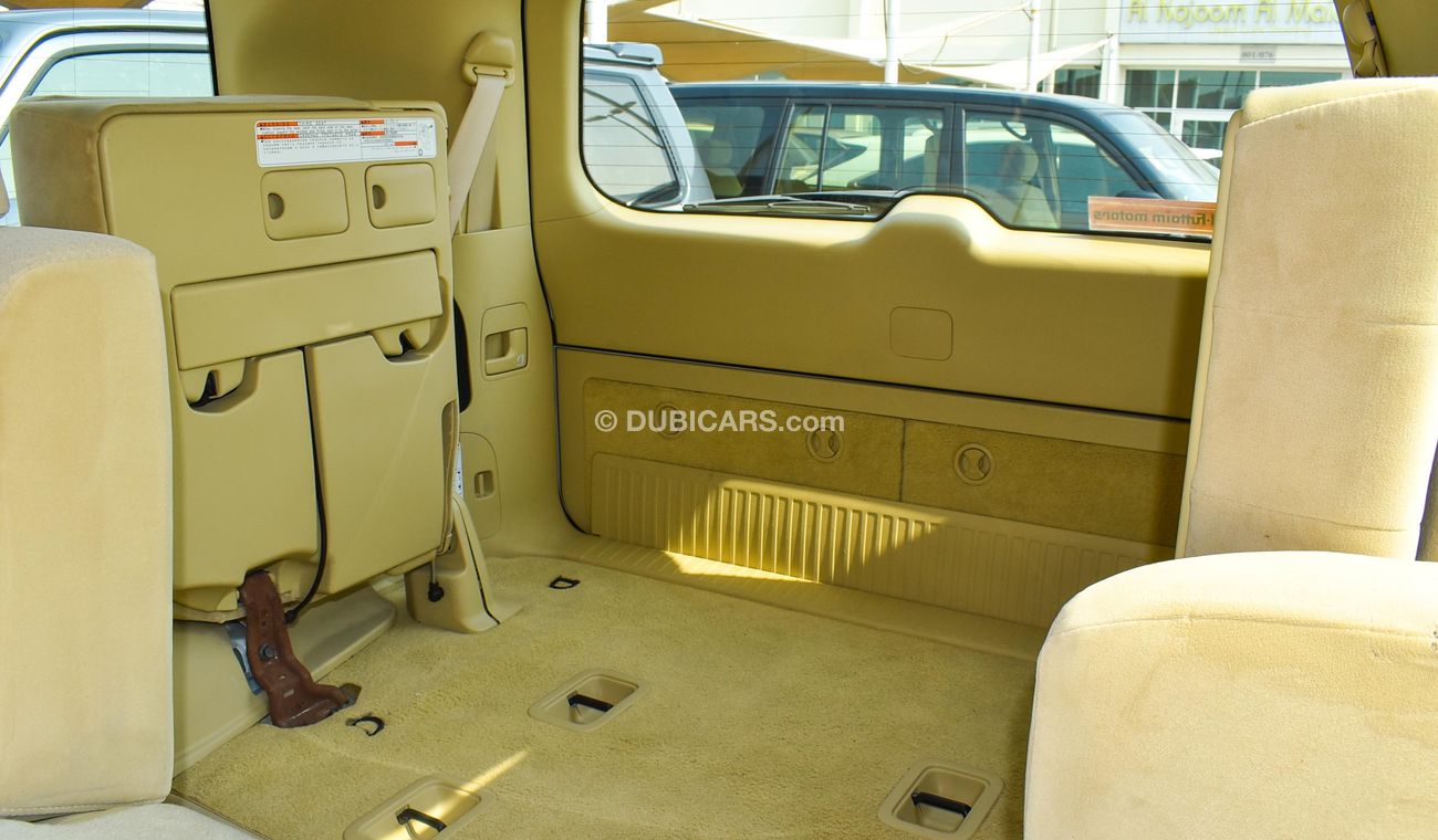 Toyota Land Cruiser GXR V8 With VXR Badge