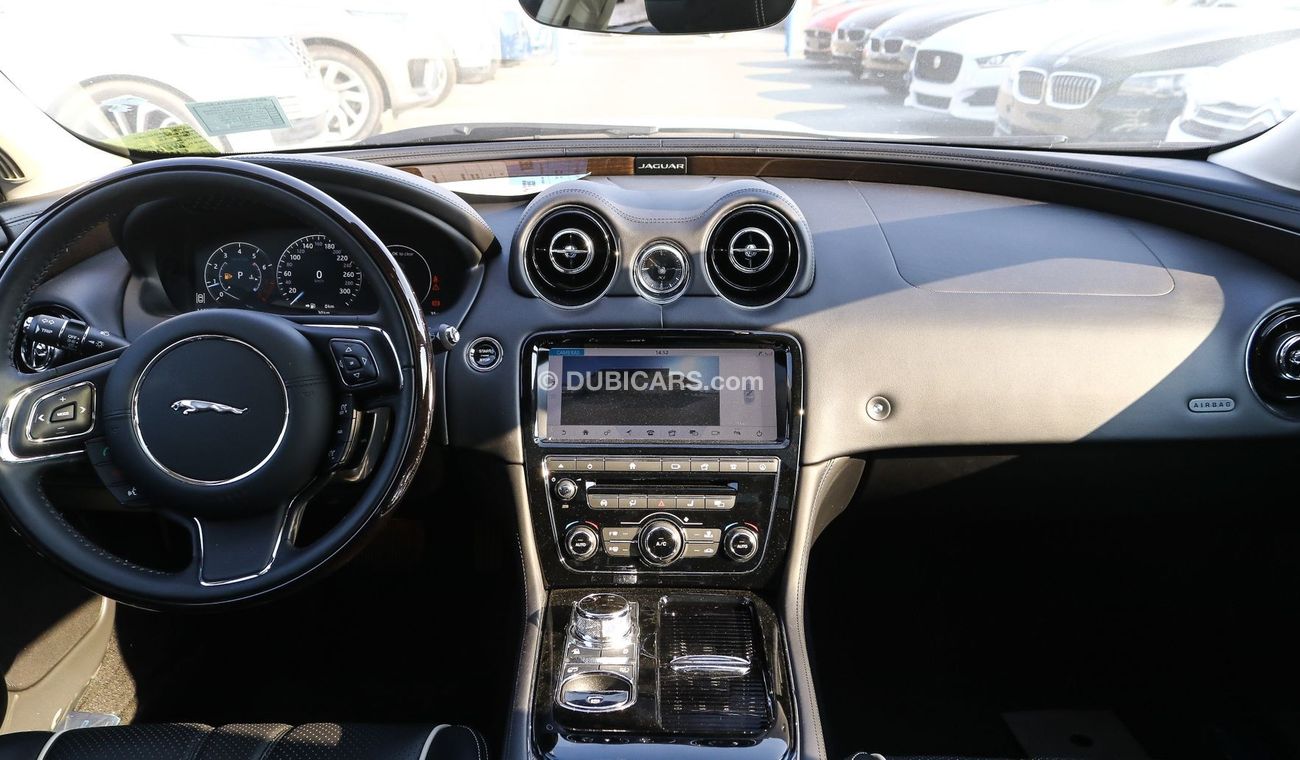 Jaguar XJ XJ 3.0 V6 Premium Luxury SWB Aut Brand New