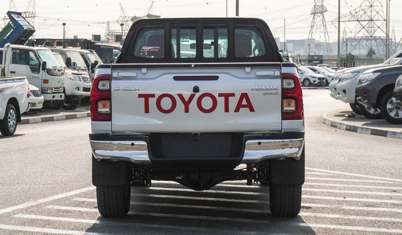 Toyota Hilux S-GLX. SR5. 2.7L A/T 4WD