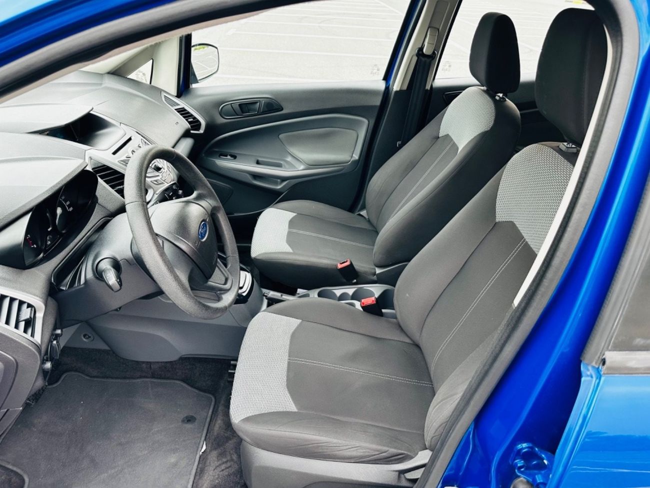 Ford EcoSport MODEL 2016 GCC CAR PERFECT CONDITION INSIDE AND OUTSIDE