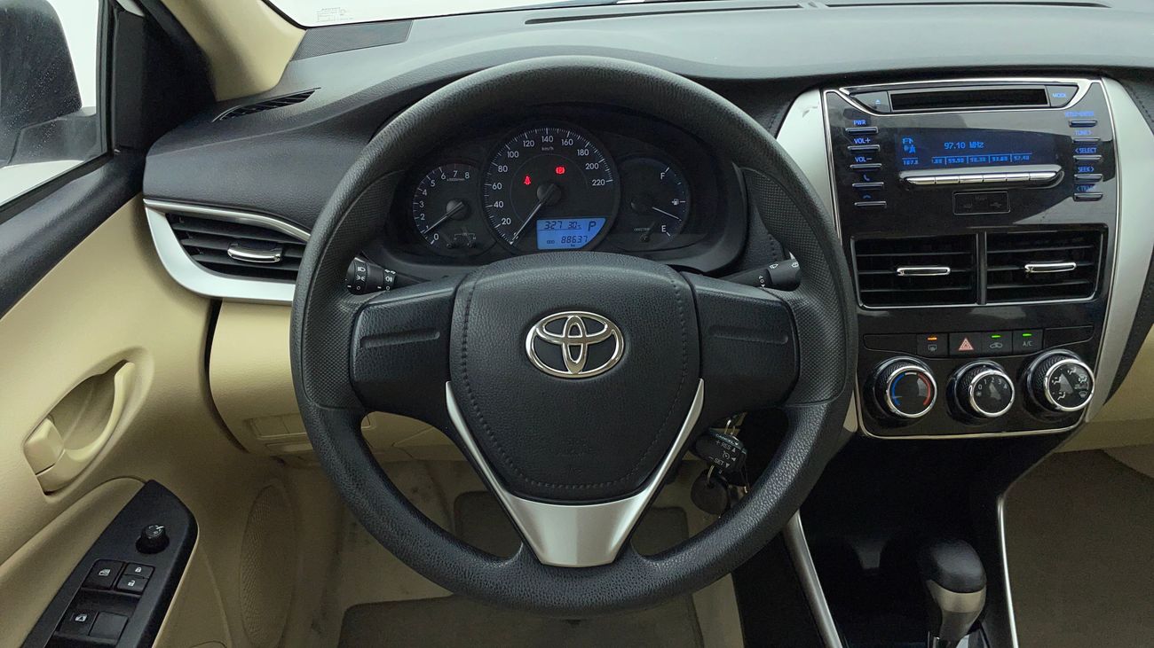 تويوتا يارس SE 1.5 | بدون دفعة مقدمة | اختبار قيادة مجاني للمنزل