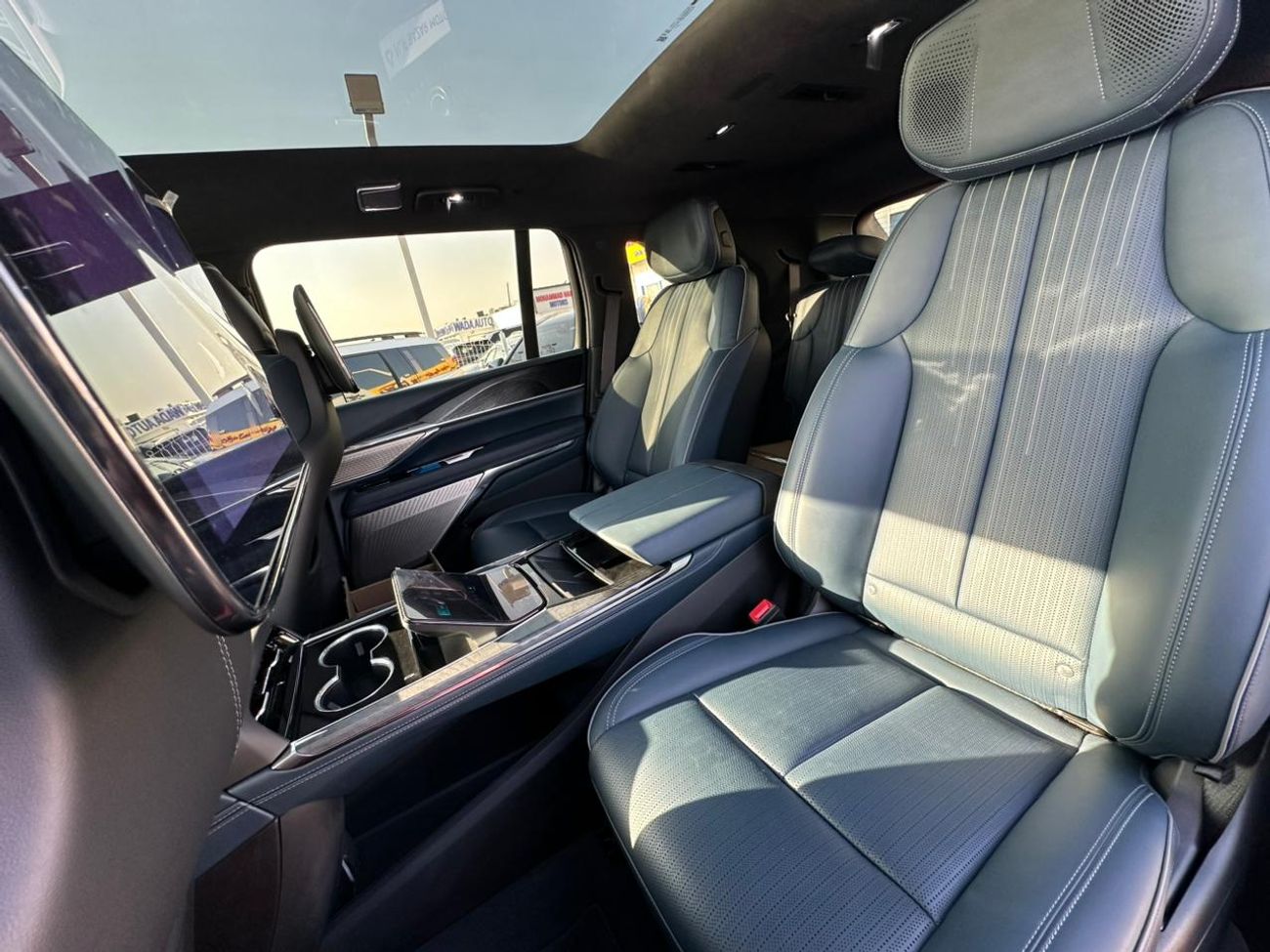كاديلاك إسكالاد Brand New Escalade IQ Sport2 VIP Seats Automatic doors