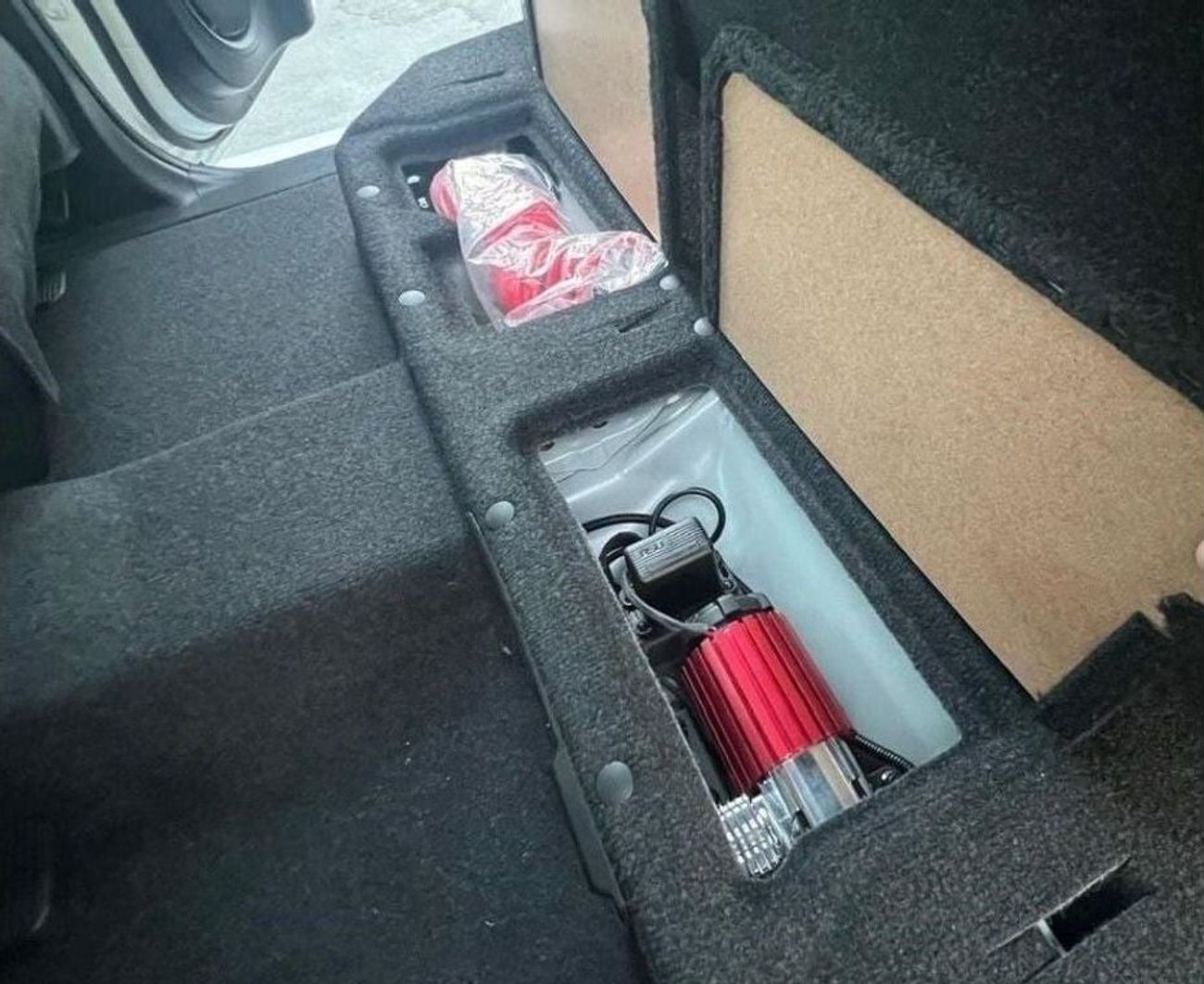 Toyota Hilux ADVENTURE 4.0L V6 PETROL