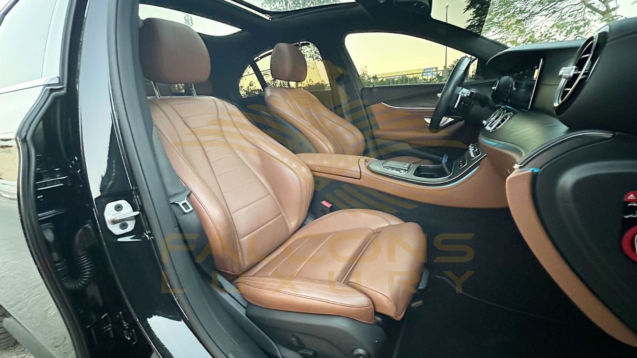 Mercedes-Benz E300 Premium 2.0L