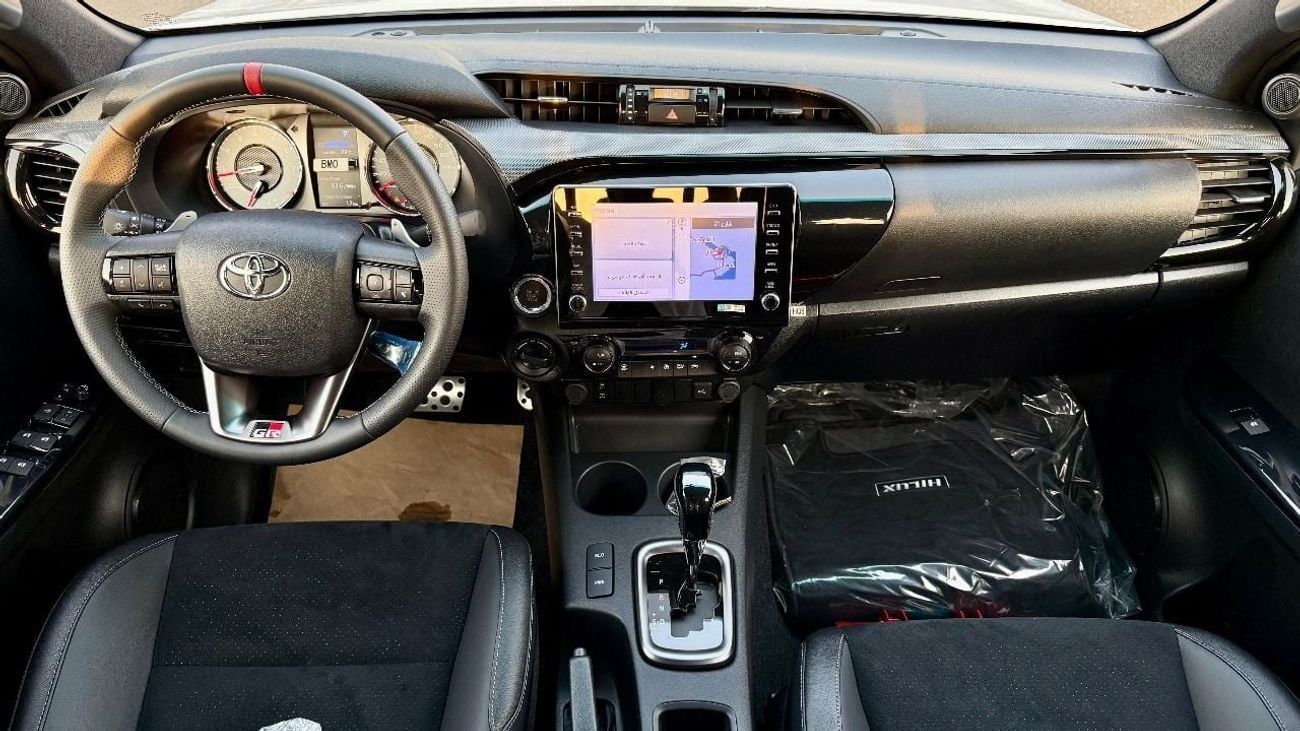 تويوتا هيلوكس GR Sport 4.0L 4x4
