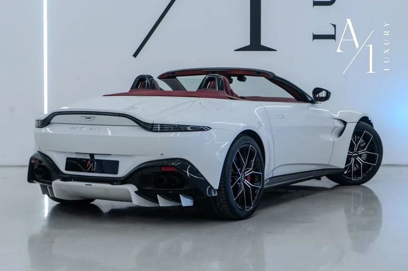 أستون مارتن فانتيج 2022 Aston Martin Vantage Roadster V8, Fully Loaded, Service Contract, GCC Spec