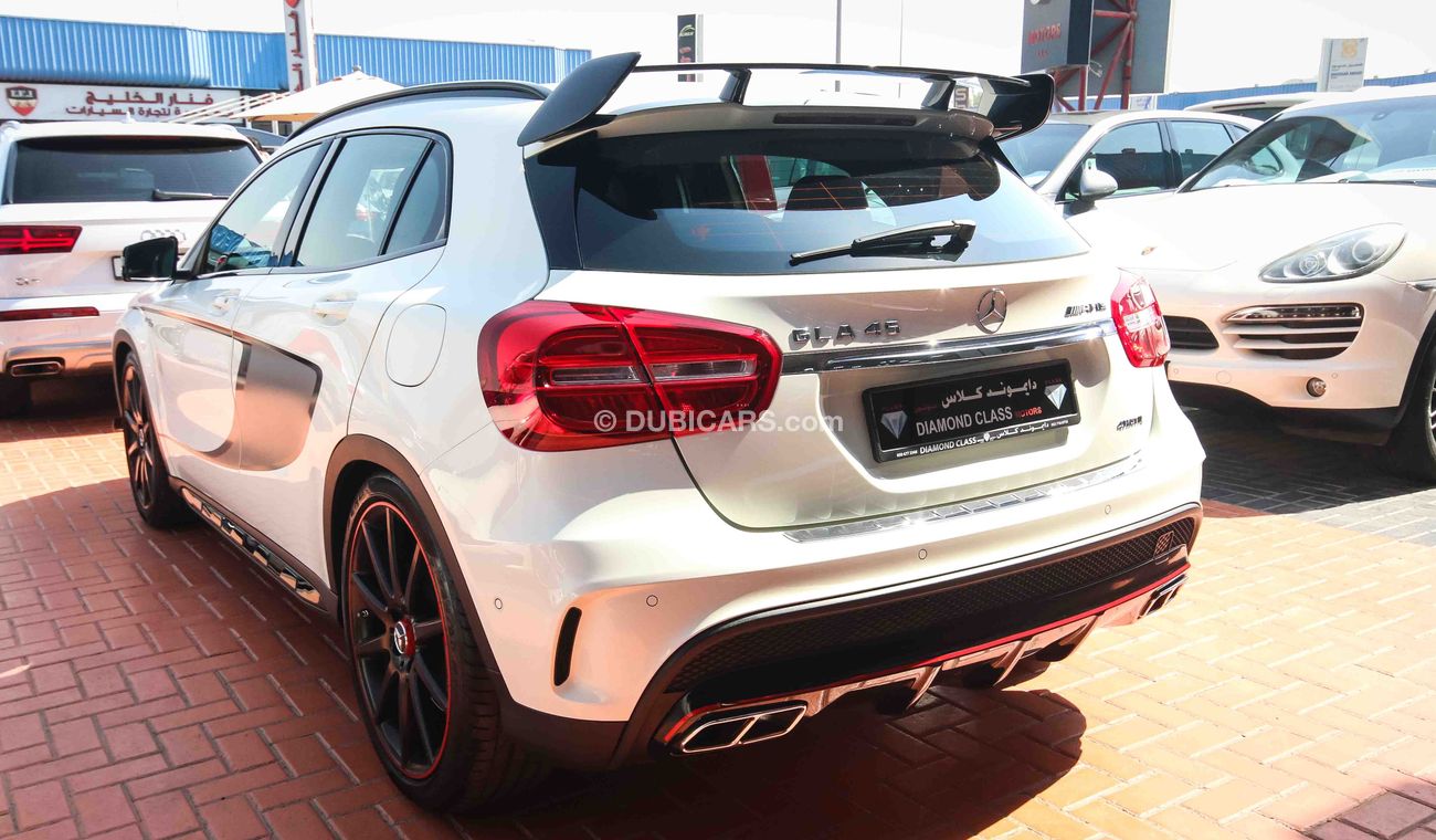Mercedes-Benz GLA 45 AMG 4 Matic Turbo