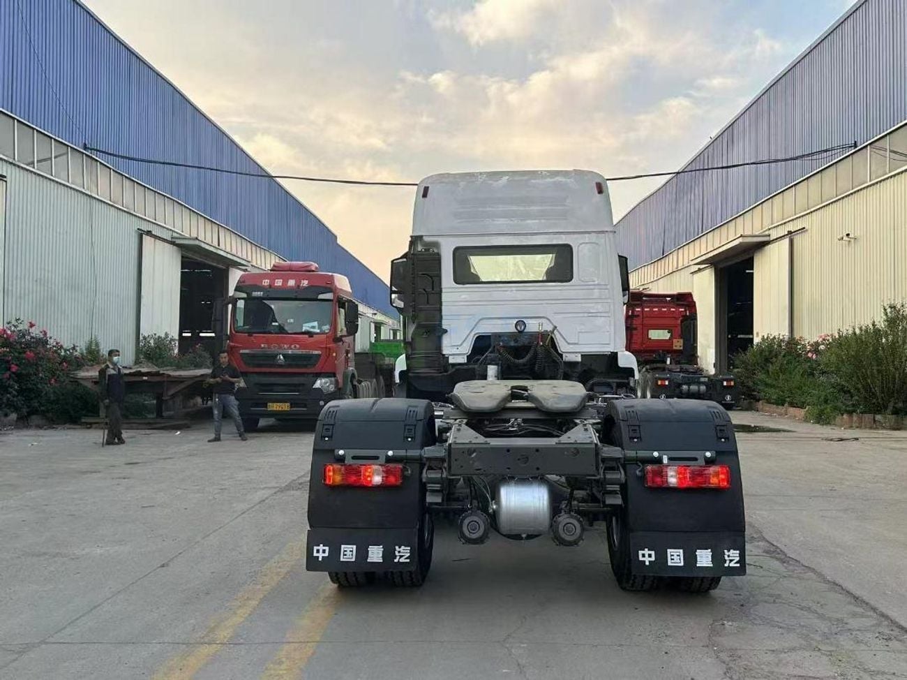 Sinotruk HOWO Sinotruk Howo NX Tractor 4X2 MY-2026