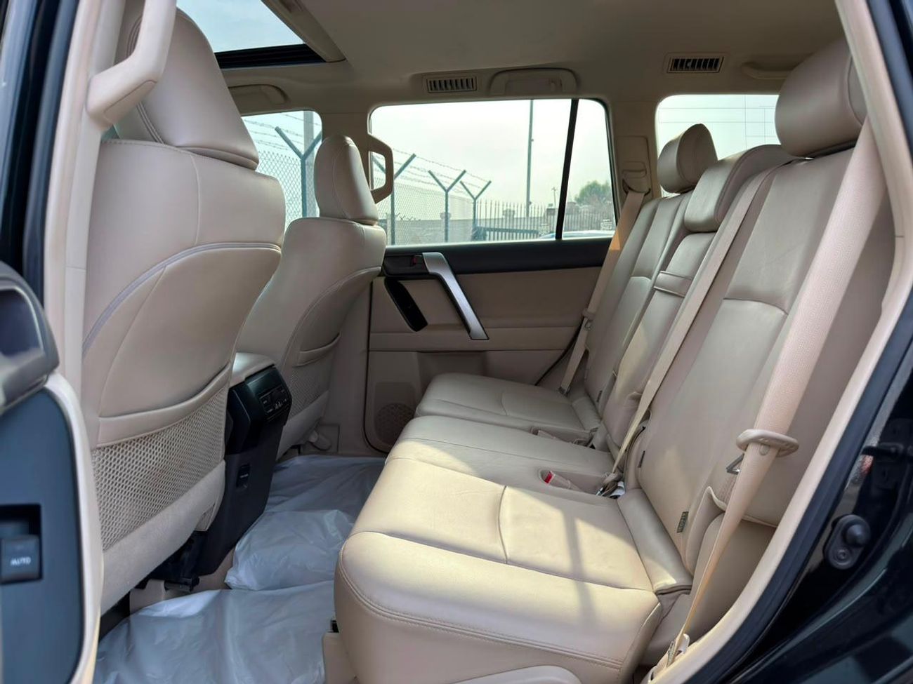 تويوتا برادو TX-L 4.0L Petrol V6 2022 Export Price @ 122,000 AED
