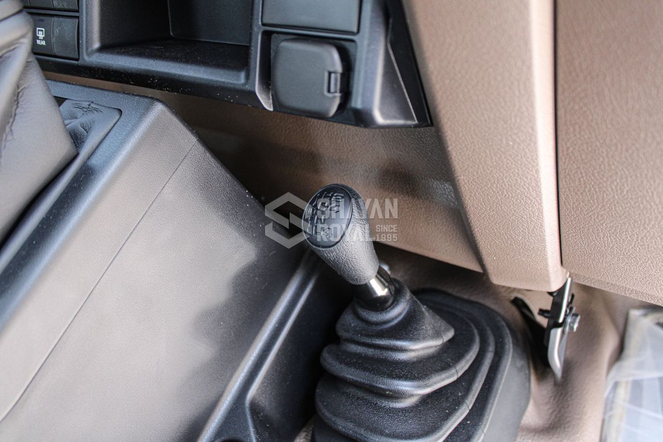 تويوتا لاند كروزر 70 LHD LC78 2.8L T-DSL 4WD 3DR 8-SEATER AT WITH DIFF-LOCK 2025MY