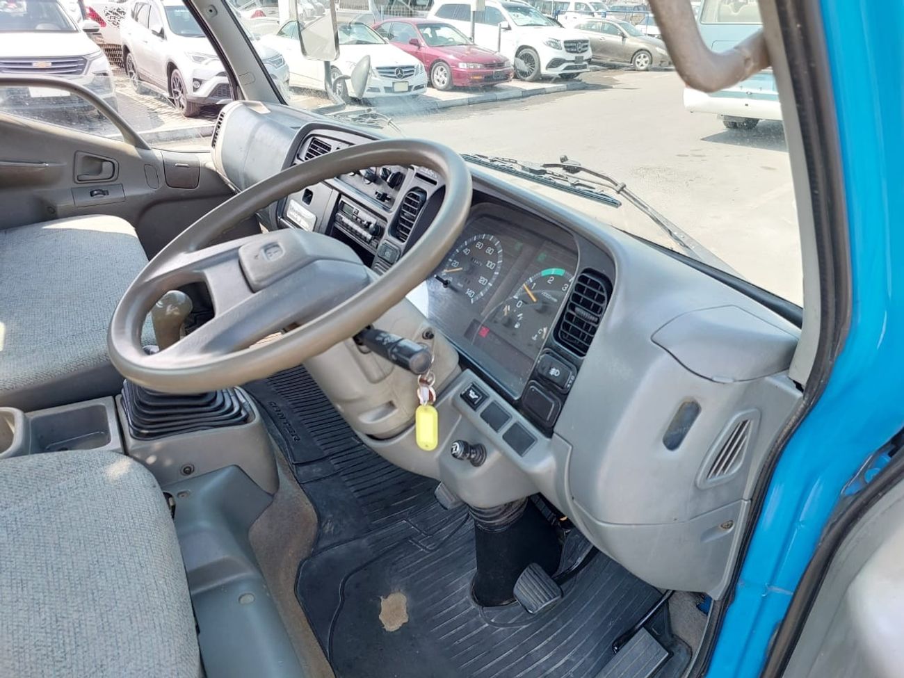 ميتسوبيشي فوسو كانتير MITSUBISHI CANTER TRUCK RHD 1997  MODEL 4.5 L DIESEL MANUAL(PM23164)