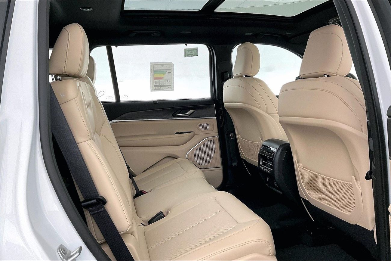 جيب شيروكي Limited Plus | سنة ضمان مجانية | خالية من أضرار الفيضانات