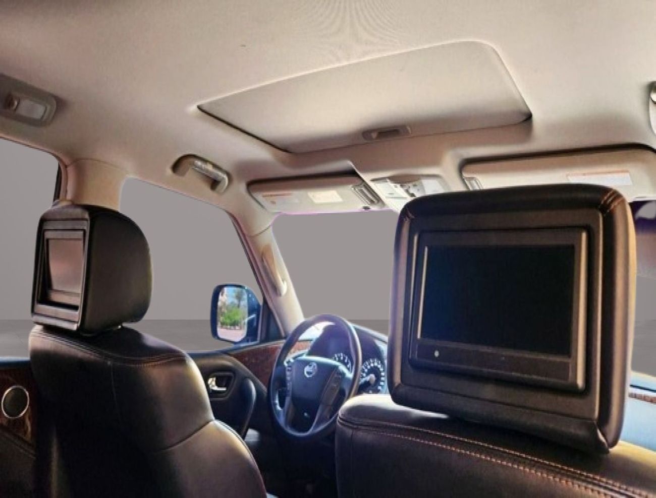 Nissan Patrol 400 Horsepower LE Titanium 5.6L Excellent condition - Large Engine