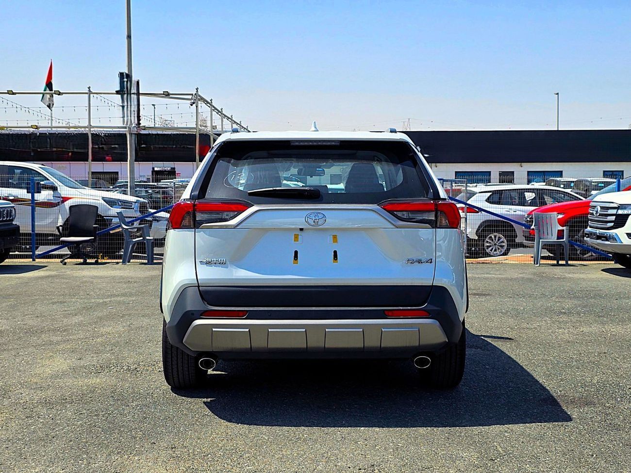 تويوتا راف ٤ TOYOTA RAV4 PETROL 2.0L - CHINESE SPECS- FULL OPTIONS - 4X2 - 2025 MODEL - WHITE INSIDE BLACK - 