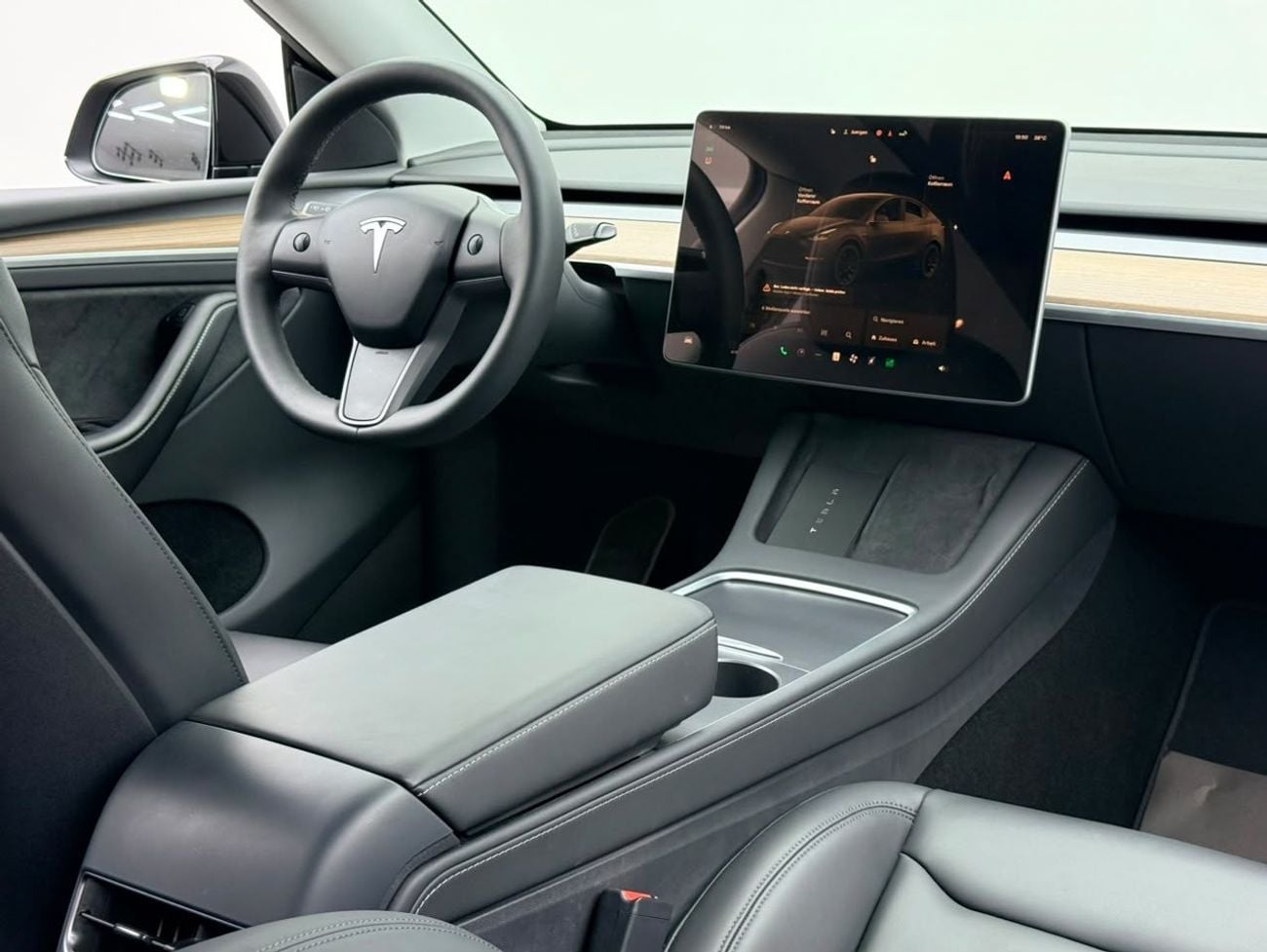 Tesla Model Y PERFORMANCE 2023 Tesla Model Y Performance, Warranty, Excellent Condition,  GCC Specs.