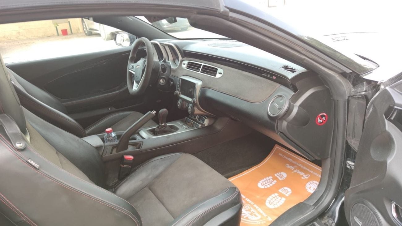 Chevrolet Camaro Z28 Comaro zl1 convertible, special car 750 hp upgraded, and agency very clean car manual transmission