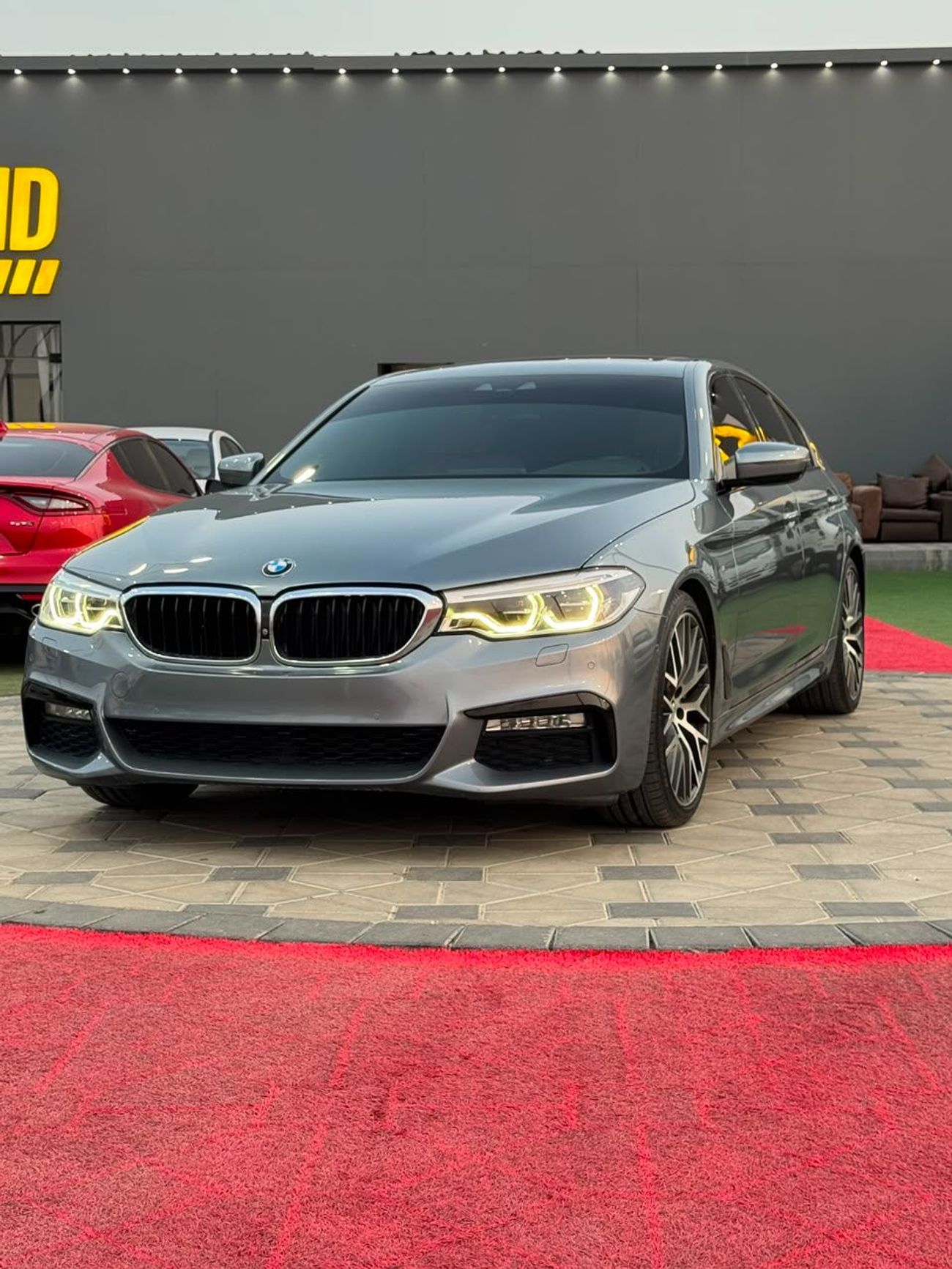 BMW 530i LUXURY