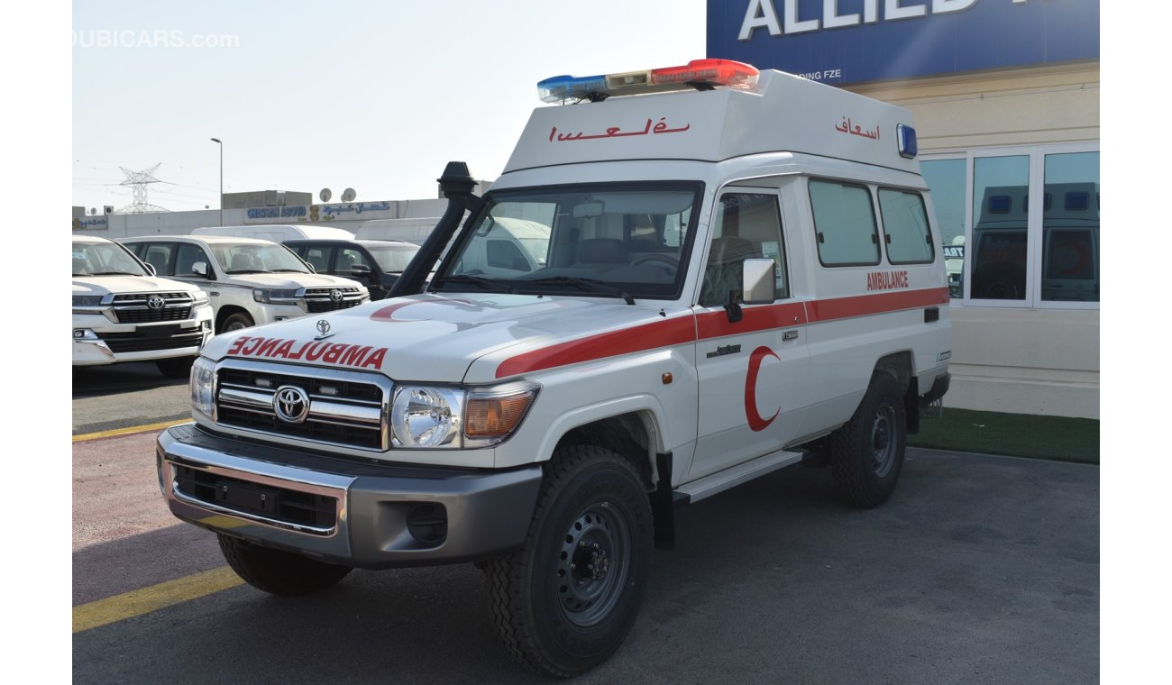 تويوتا لاند كروزر هارد توب Toy. LC 78 H/T 4.0L PET - M/T - 20YM - H/RF AMBULANCE (FOR EXPORT ONLY)