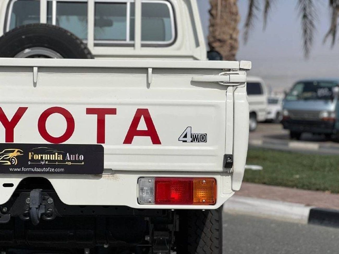 تويوتا لاند كروزر بيك آب LC79 S/C 4.2L DSL M/T // 2024 // STANDERD OPTION // SPECIAL OFFER // BY FORMULA AUTO // FOR EXPORT