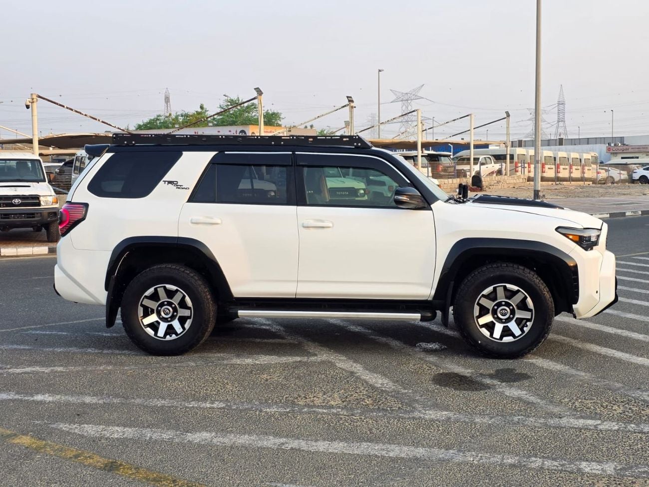 Toyota 4Runner LIMITED sunroof , 4x4 and Original leather and Push button