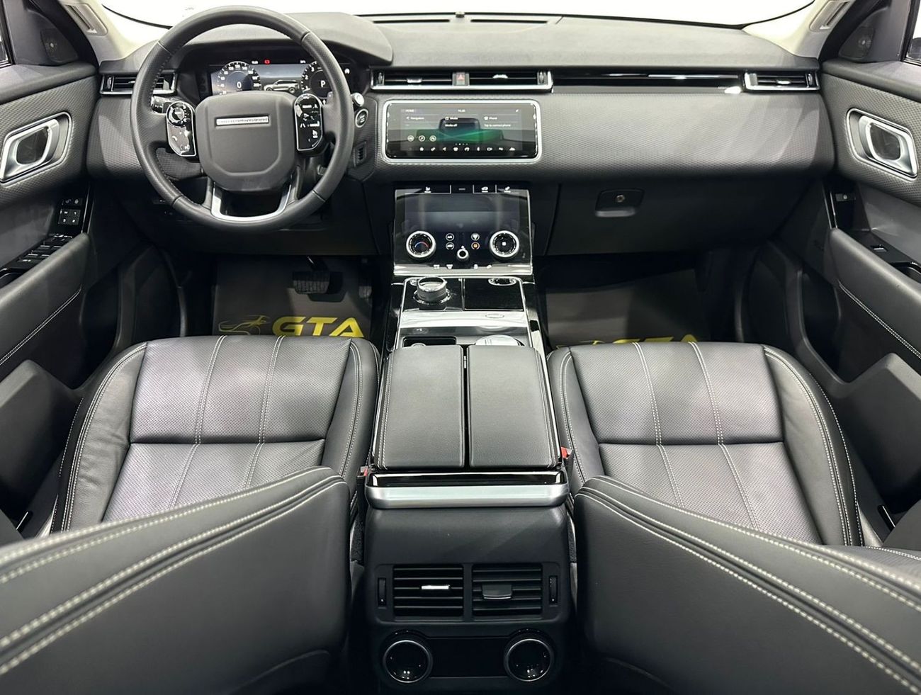 لاند روفر رينج روفر فيلار 2020 Range Rover Velar P250 S, Sep 2025 Range Rover Warranty + Service Pack, Low Kms, GCC