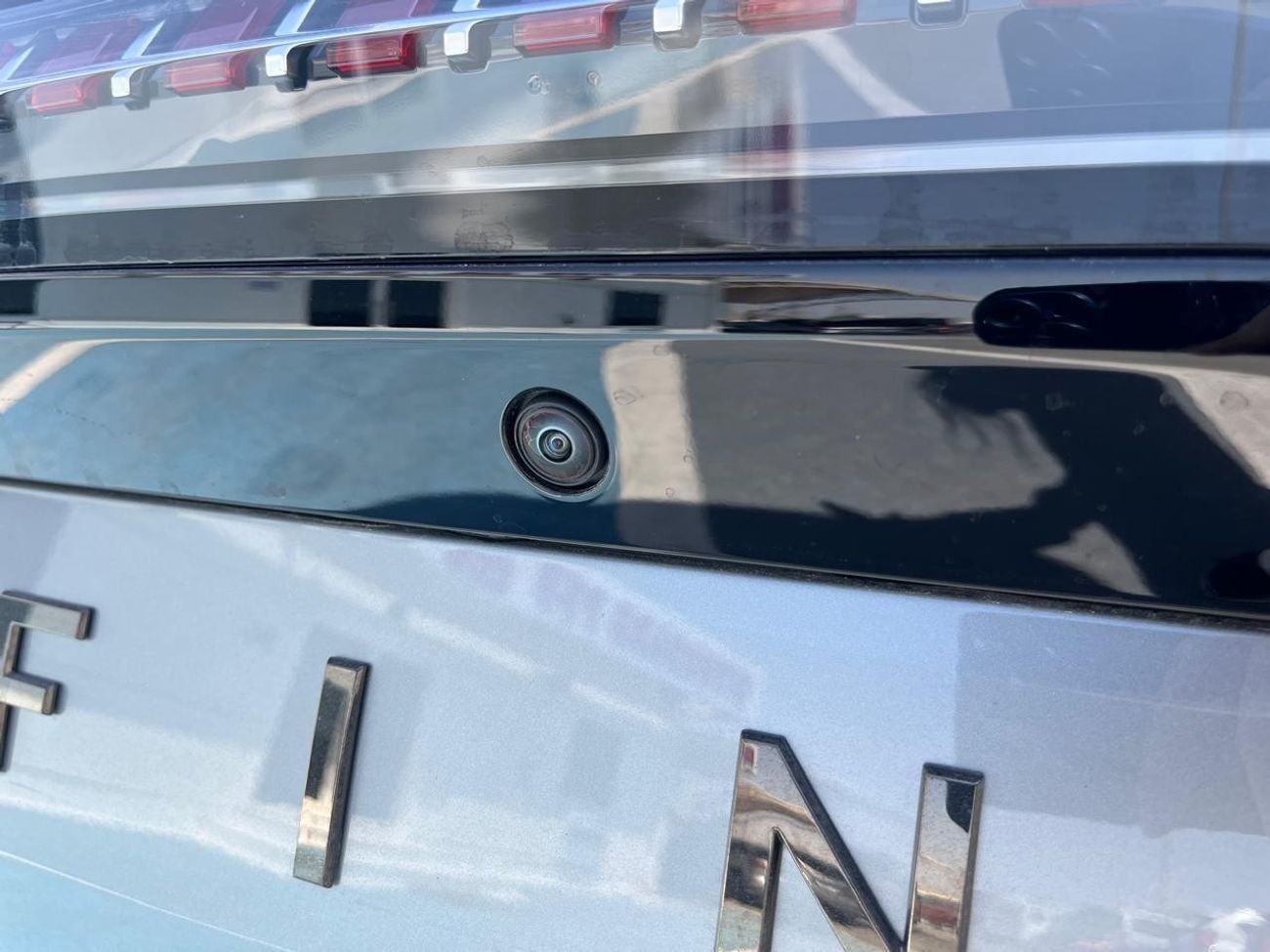 Infiniti QX80 Autograph Captain Chairs 3.5L Best Price for Export! Brand NEW!!! Canada