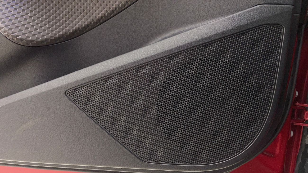 تويوتا CHR VX 1.8 | بدون دفعة مقدمة | اختبار القيادة في المنزل