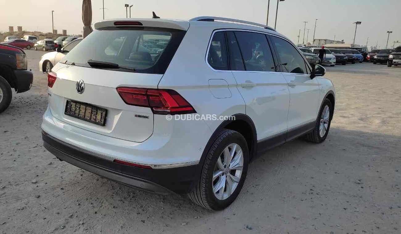 فولكس واجن تيجوان GCC Full option original paint