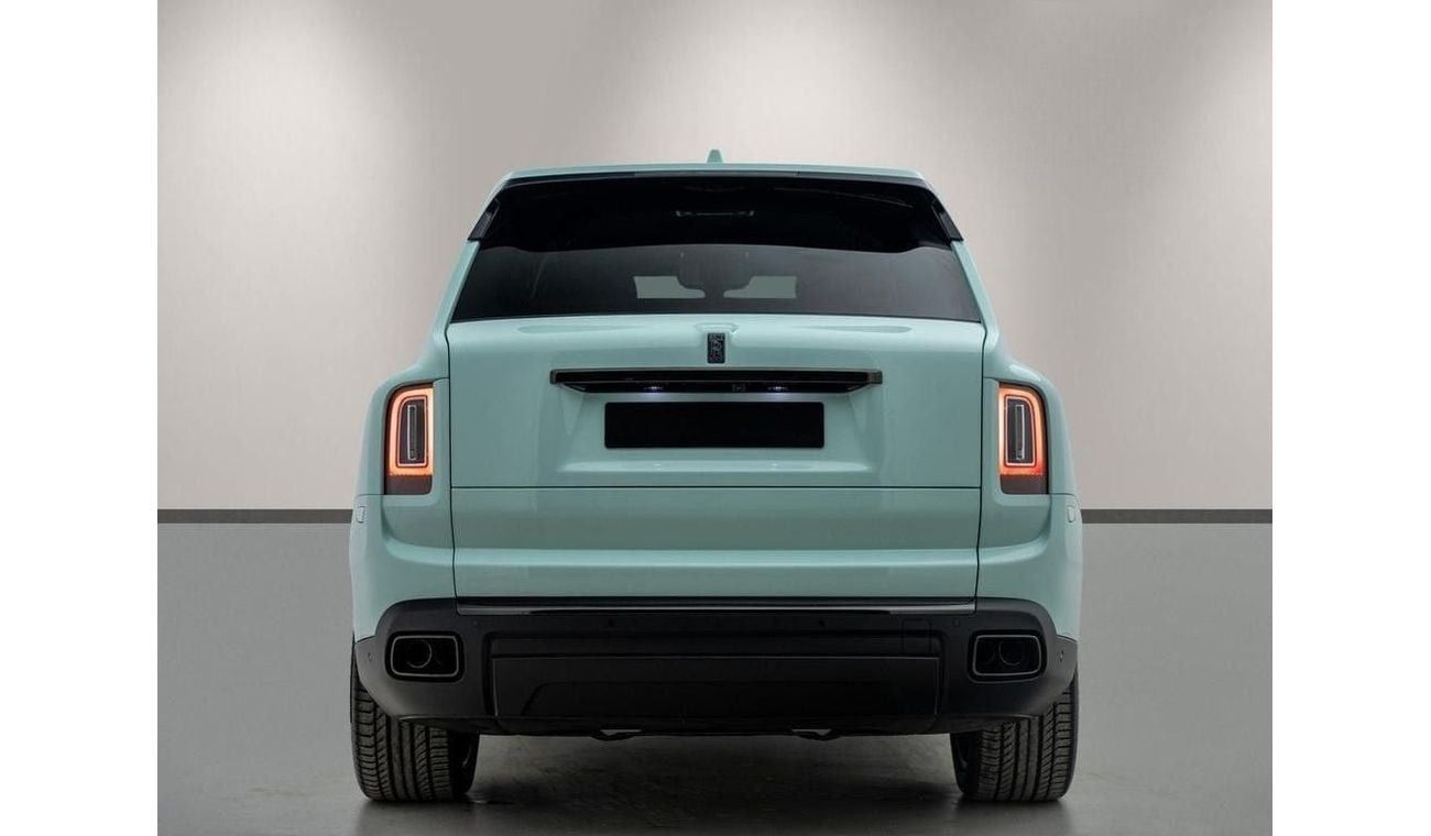 رولز رويس كولينان 6.75 V12 Black Badge RIGHT HAND DRIVE