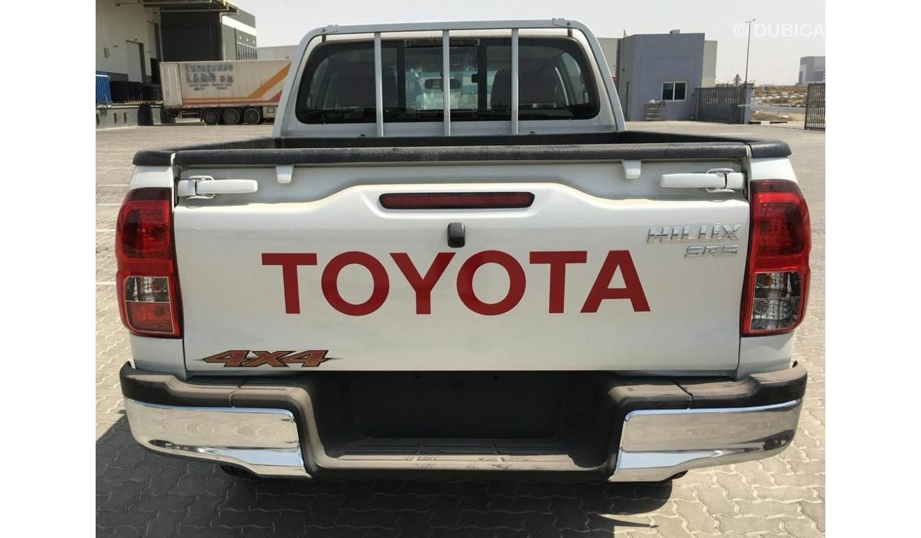 Toyota Hilux 2020 2.7 DC 4x4 CAM. B-LINER. STEEL WIDE. SR5 full option -out GCC- Black/Black Availab