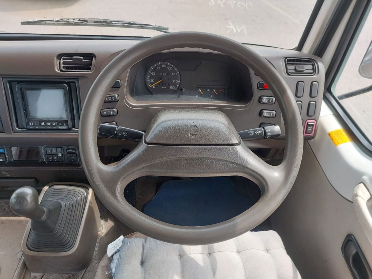 ميتسوبيشي روزا (RAMADAN OFFER) MITSUBISHI ROSA BUS RHD 1998 MODEL 5.2 L DIESEL MANUAL(PM00446)