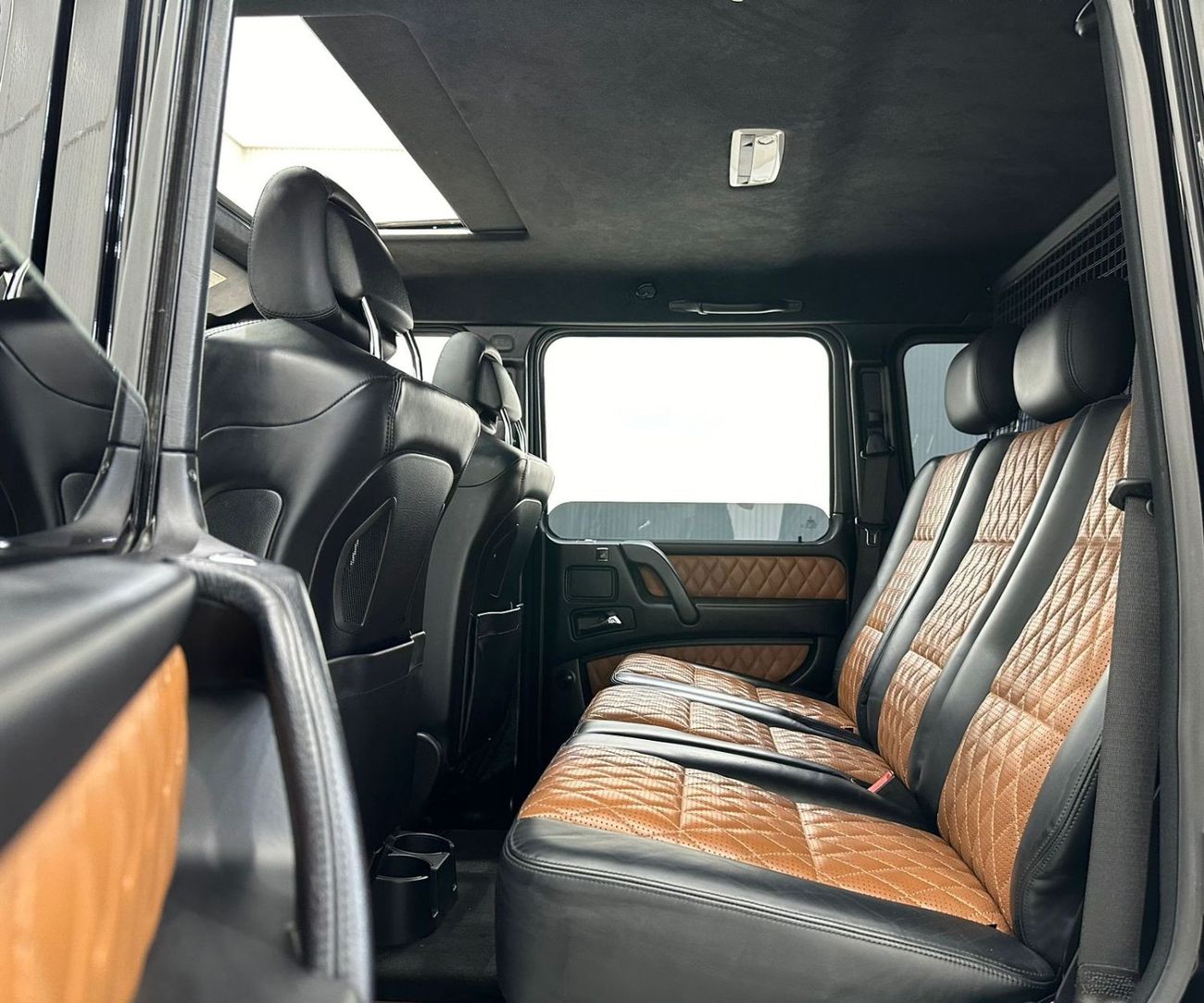 Mercedes-Benz G 63 AMG 2015 Mercedes Benz G63 AMG, Full Service History, Full Options, Excellent Condition, GCC