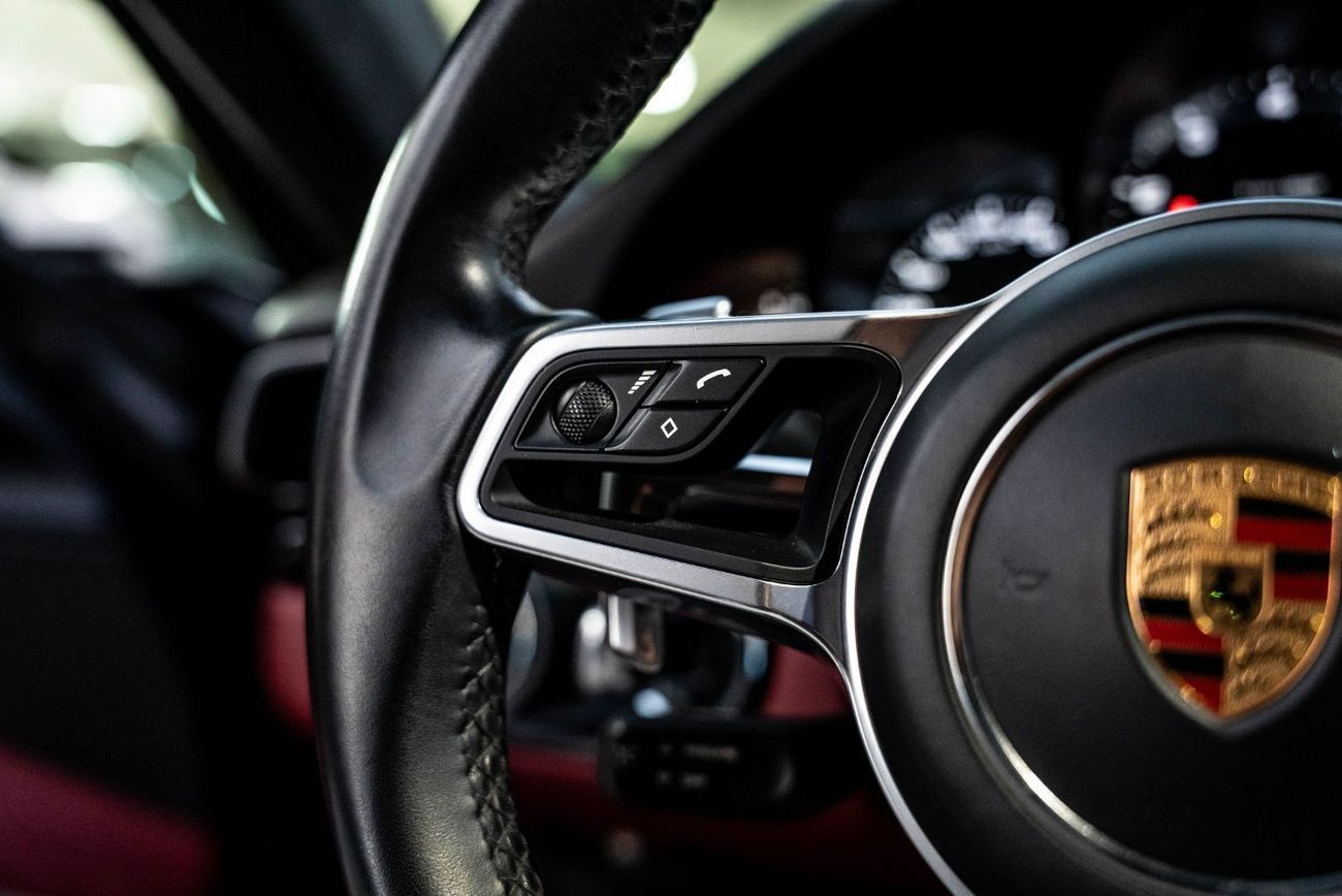 بورش 911 Carrera 3.0L (444 HP) Coupe