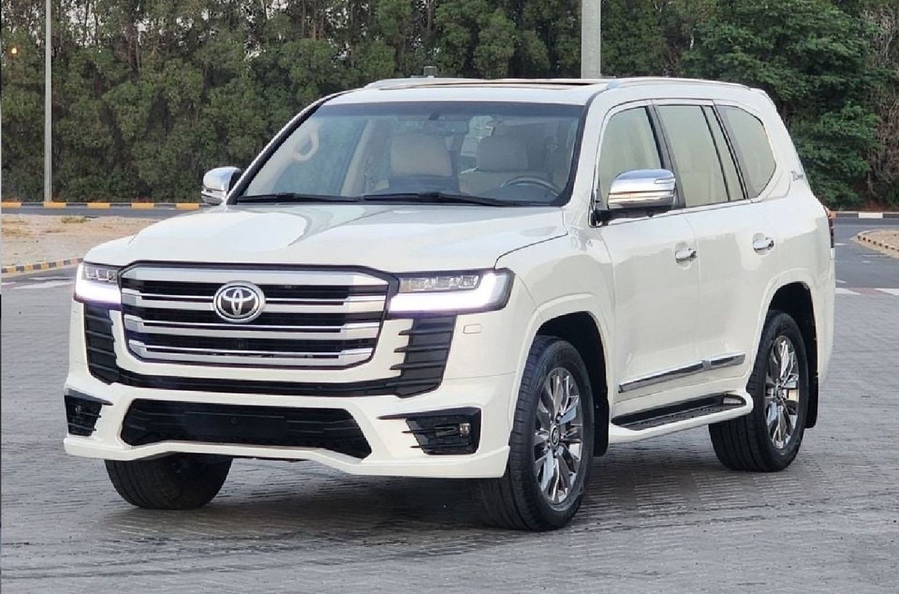 تويوتا لاند كروزر 2015 VXR V8 Facelift 2024 Ship Full Option Top Of The Range Car is very clean Title