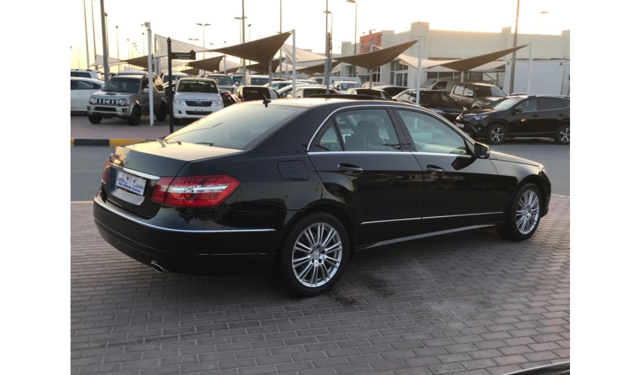 مرسيدس بنز E300 الشارقة