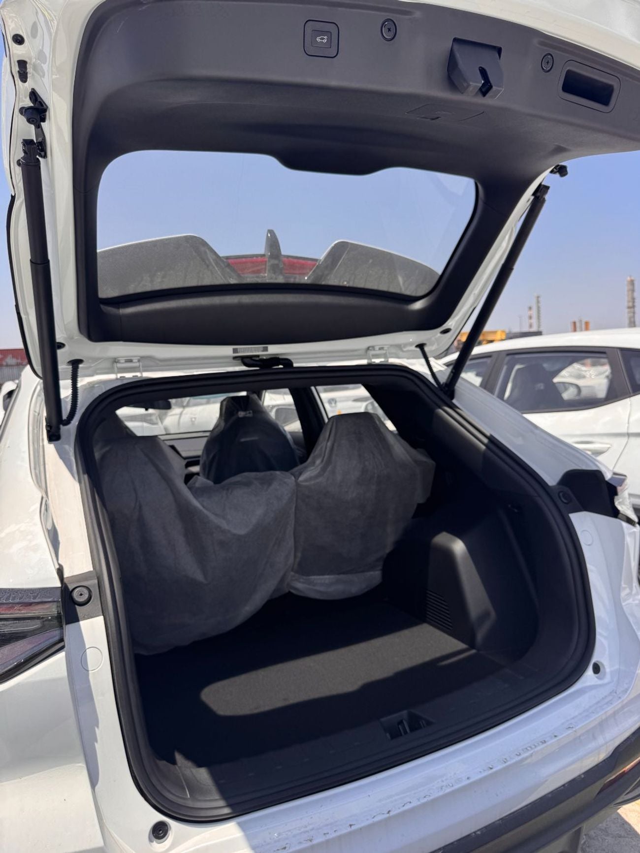Changan X5 Plus With power tail and 360 camera