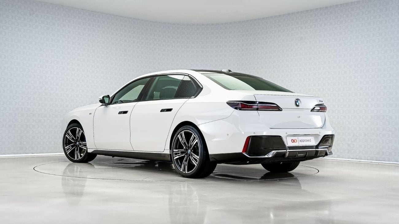 بي أم دبليو 740i UAE's Very Best Example | AED 4,423 Per Month