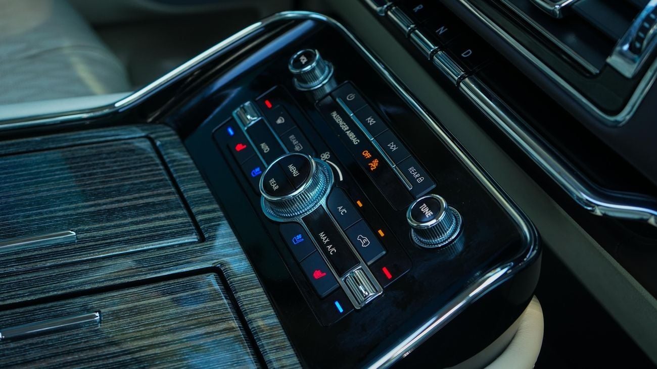 لينكولن نافيجاتور Presidential 3.5L PRESIDENTIAL 202 GCC SPECS!! WARRANTY AND SERVICE CONTRACT FROM AL TAYER