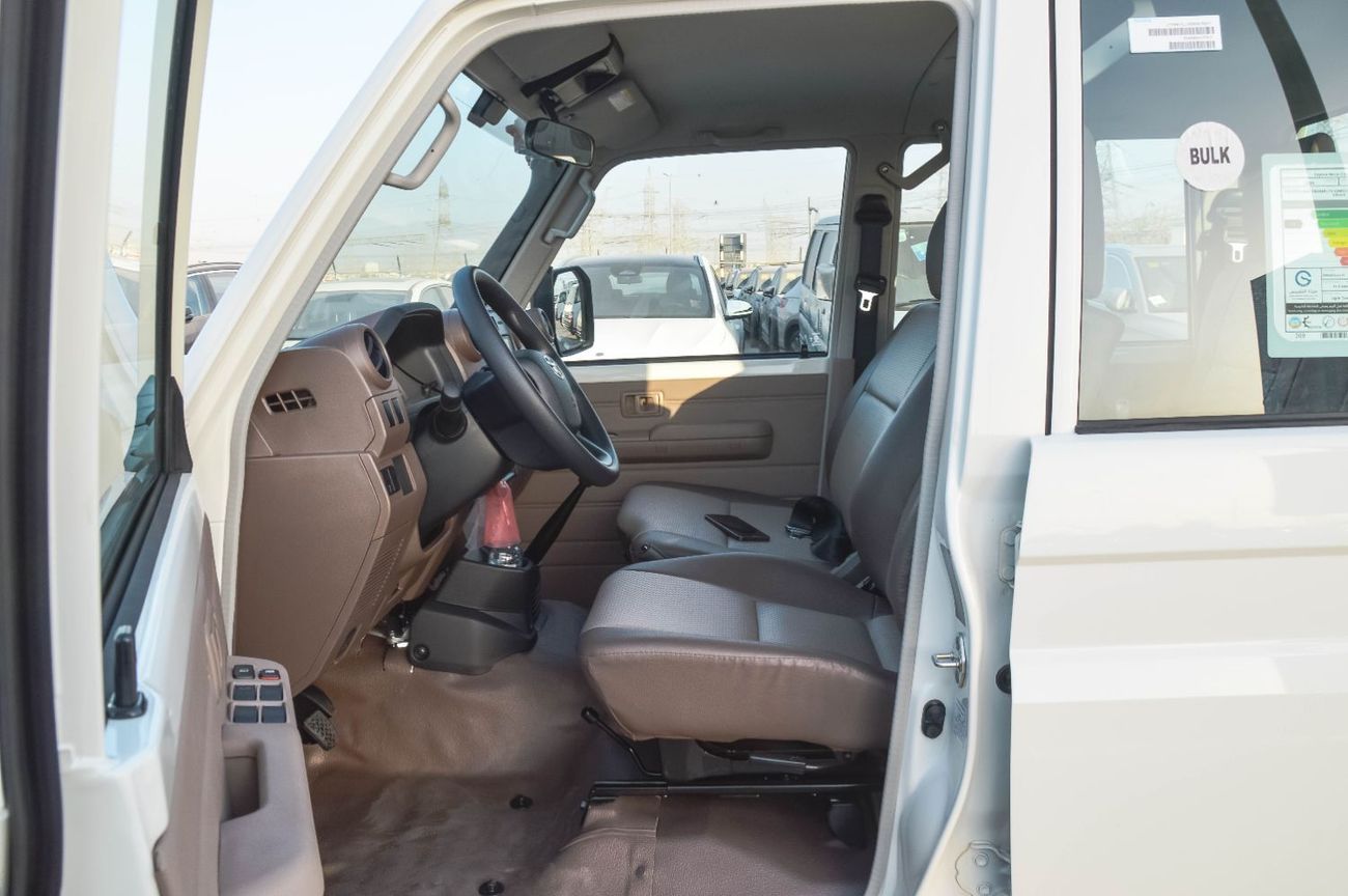 تويوتا لاند كروزر بيك آب TOYOTA LAND CRUISER 79 2.8L DC MT PICKUP 2025