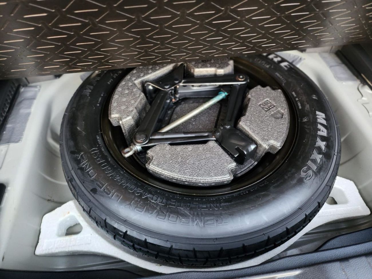 Toyota RAV4 RAV4 LE HYBRID 2020